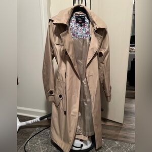 Lightweight Double Breasted Trench Coat